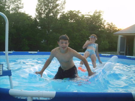 Fun outback in the pool-summer 2006!
