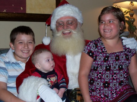 kids with santa 08