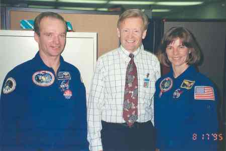 Astronauts Charles Precourt and Bonnie Dunbar