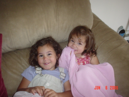 Rebekah and Kaitlyn on the couch