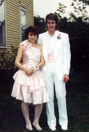 Allen & Vicky prom pic