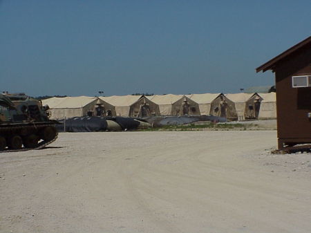 LIVING QUARTERS  / TENT CITY