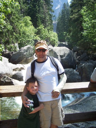 Darren & Jackson hiking at Yosemite - July 2006.