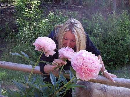 STOP TO SMELL THE FLOWERS!!