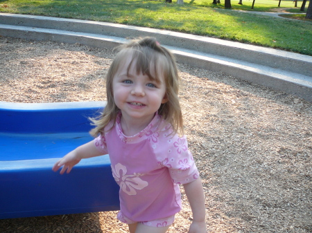 Julia (2.5yrs old Aug 2007)