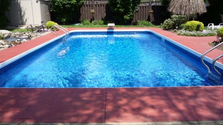 THE NEW POOL LINER