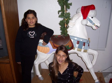 Amanda and Savannah, Christmas 2005