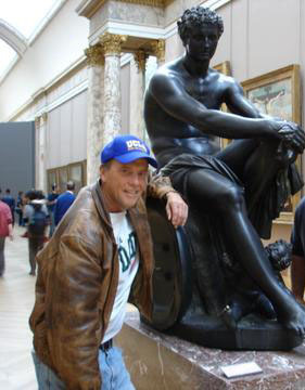 Neal in Louvre
