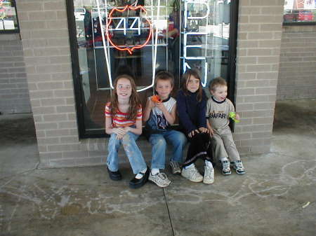 Shelby, Adrian, Daphney, Gabriel April 1, 2006
