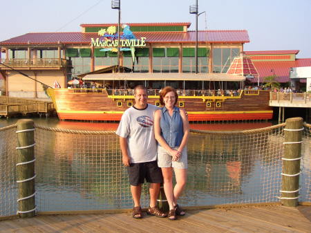 Scotti and Elisa at Margaritaville