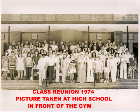 1974 CLASS REUNION PICTURE