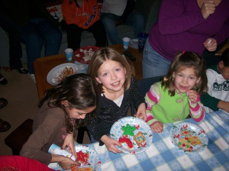 Karmin Decorating Cookies