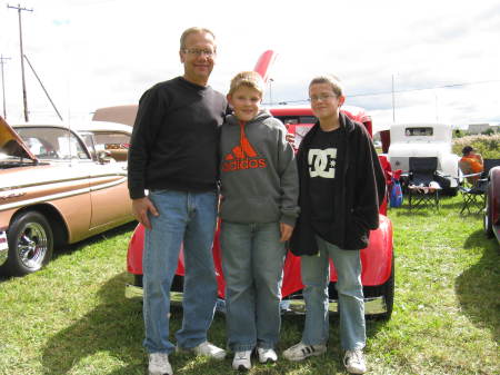 2010 car show with Max & Hunter