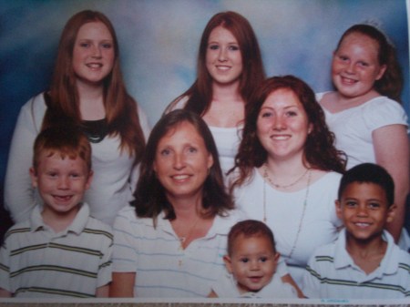 Katie Williams & her 7 children