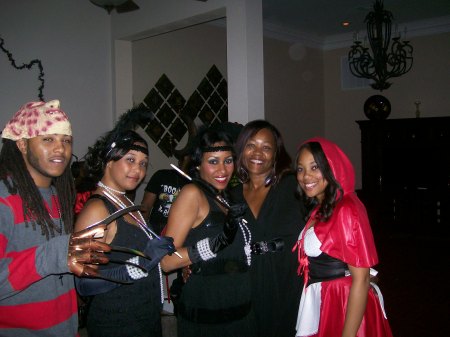 Yolanda Santee's album, Halloween Party 2010