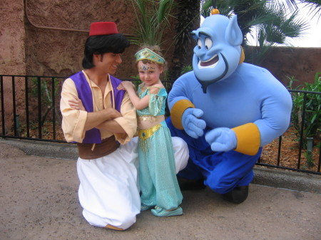 Zoe (dressed as Jasmine) with Aladdin & the Genie in Disney World 'Spring 2006