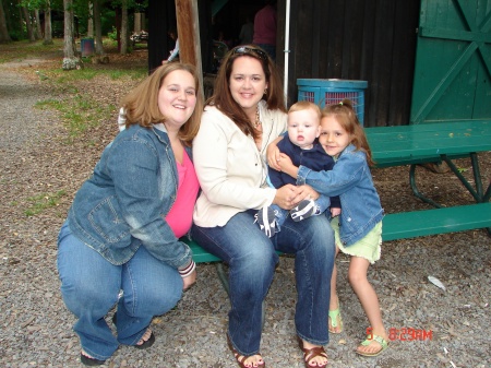 Crystal, me, Bransen (crystals's baby) & Chelsea