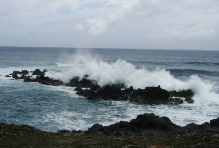 Surf off Nahiku, Maui