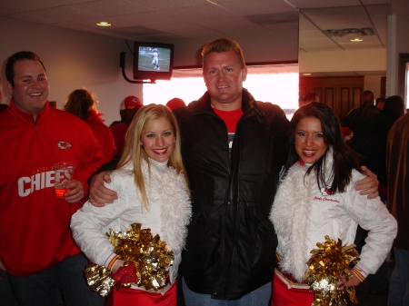 Ken with two Chief's cheerleaders