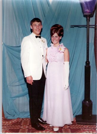 1968 Senior Prom Picture "Esprit de L"Mour"