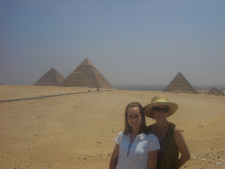 Ann & Caroline in Cairo