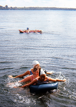 Women's rowing 1960s style