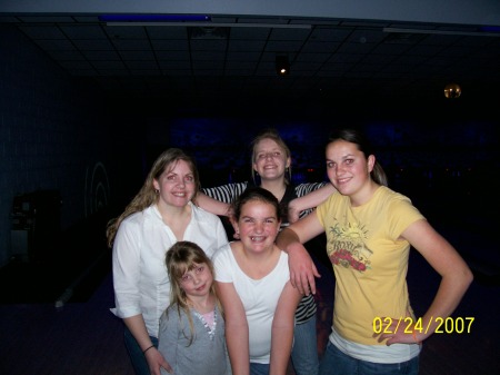Bowling with fam (2007)