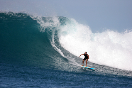  Typical winter surf on oahu