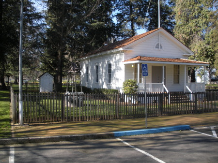 RHODES SCHOOL HOUSE