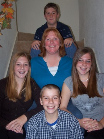 4 of my kids and myself at thanksgiving 06