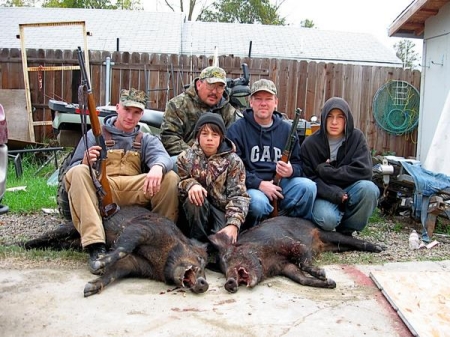 Family Hog Hunt December 2007