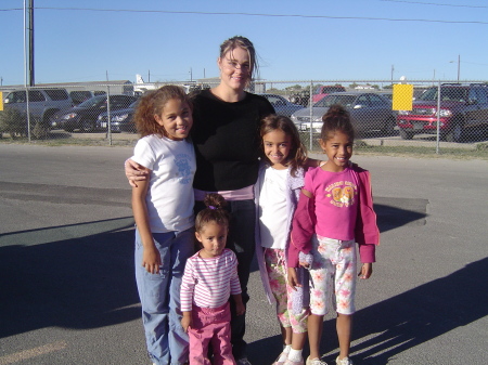 Candice and her girls