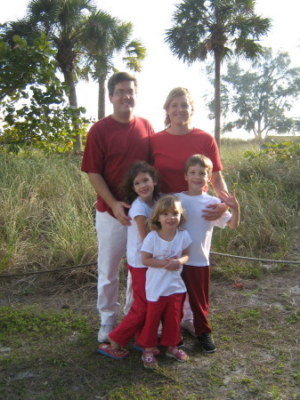 The family at Siesta Beach, Feb 2007