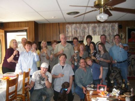 The Family at Thanksgiving '08 (my Dad's side)