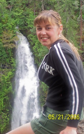 Me at umpqua falls