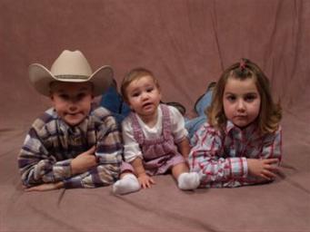 Hunter , Dakota and Kaylee  2008 xmas pic