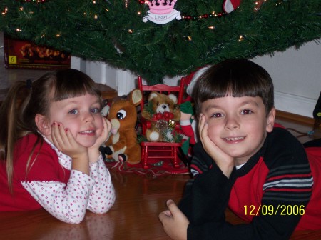 My wonderful kids (Lindsey 4 & Devin 5) at Christmastime!