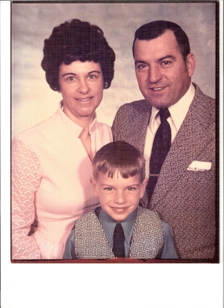 MOM, DAD AND ME AT 5
