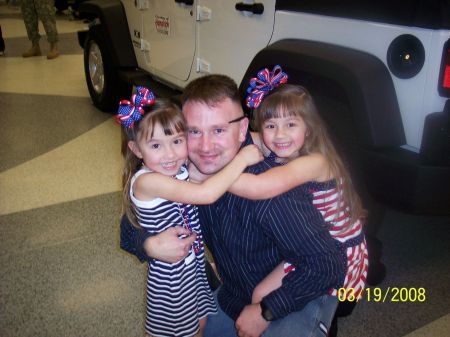 They love their Daddy!!!