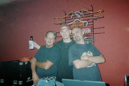 Tres DJ's G-man,Fred Dawg,Dragon