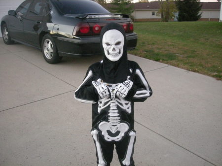 Dylan- aka scary skeleton