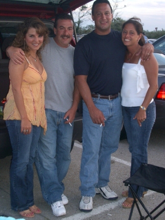 Hanging with friends and my wife at Meatloaf Concert 2005