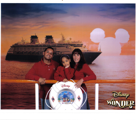 Foto crucero Disney julio 2007 Mi Familia