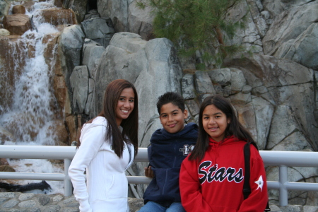 Krystina, Jessica and Marc at CA Adventure