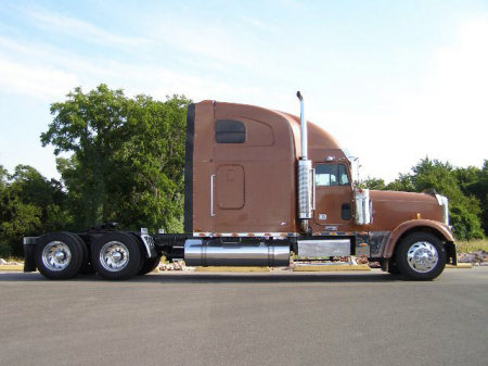 my old work truck 2001 frieghtliner classic xl 84" condo