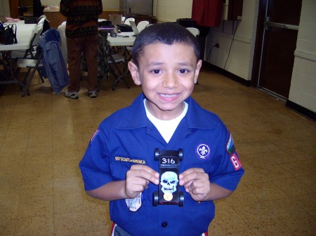 Robert at the pinewood derby