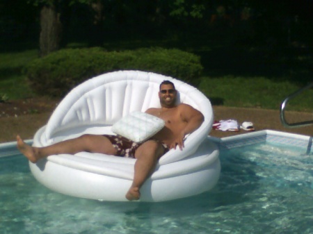 CHILLIN IN MY POOL