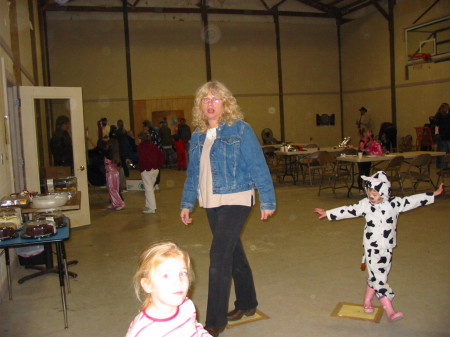 cake walk at harvest party 2006