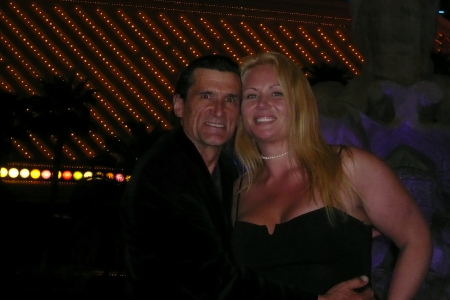 Baim and I in Vegas... falling in love... =)
