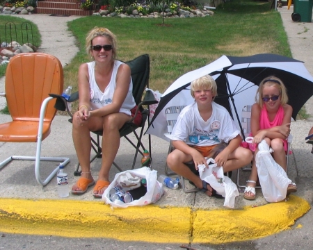 Detroit Lakes MN Water Carnival Parade!!